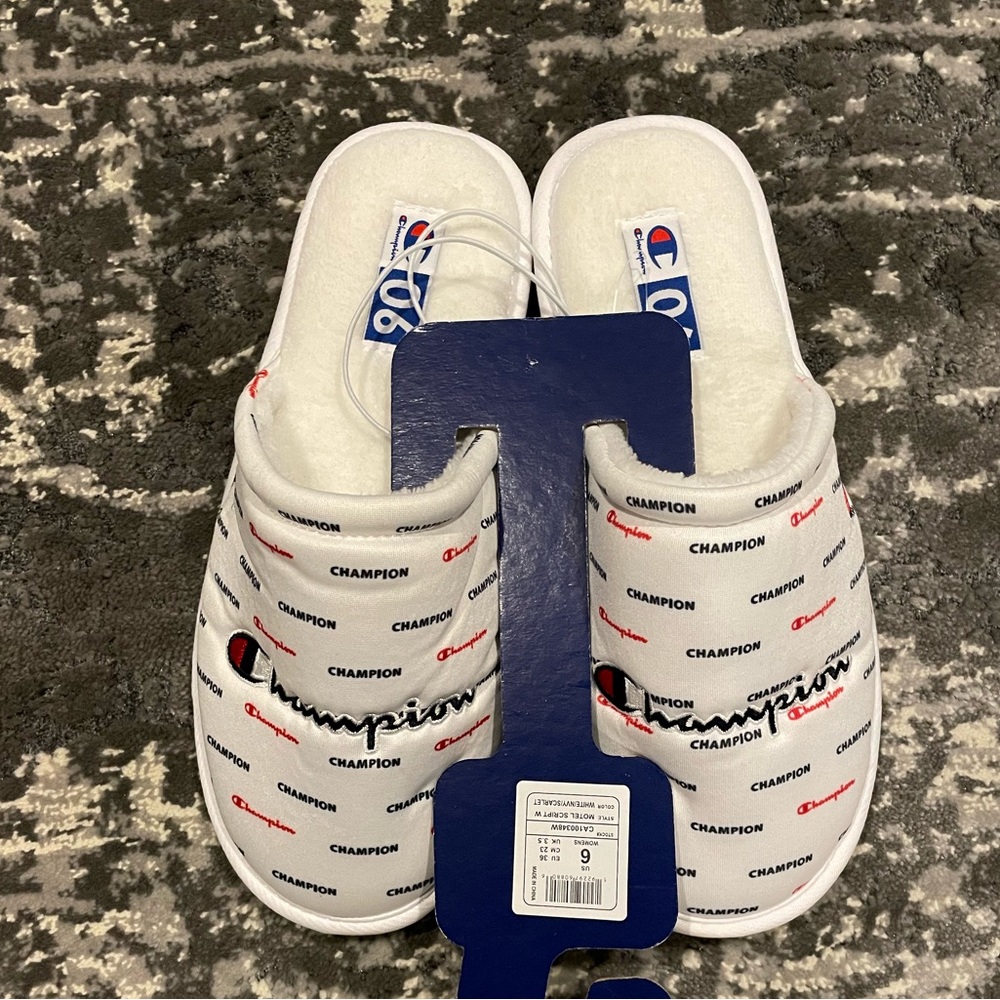 Champion Motel Script.Woman size 6.New